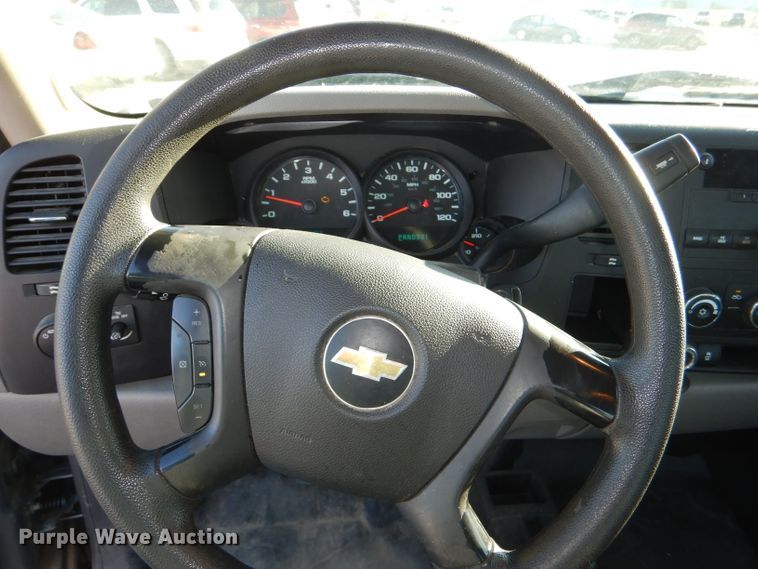 image for item DI2598 2013 Chevrolet Silverado 1500 Ext. Cab pickup truck