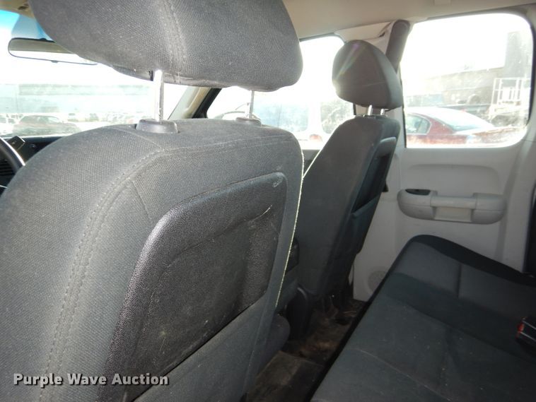 image for item DI2598 2013 Chevrolet Silverado 1500 Ext. Cab pickup truck