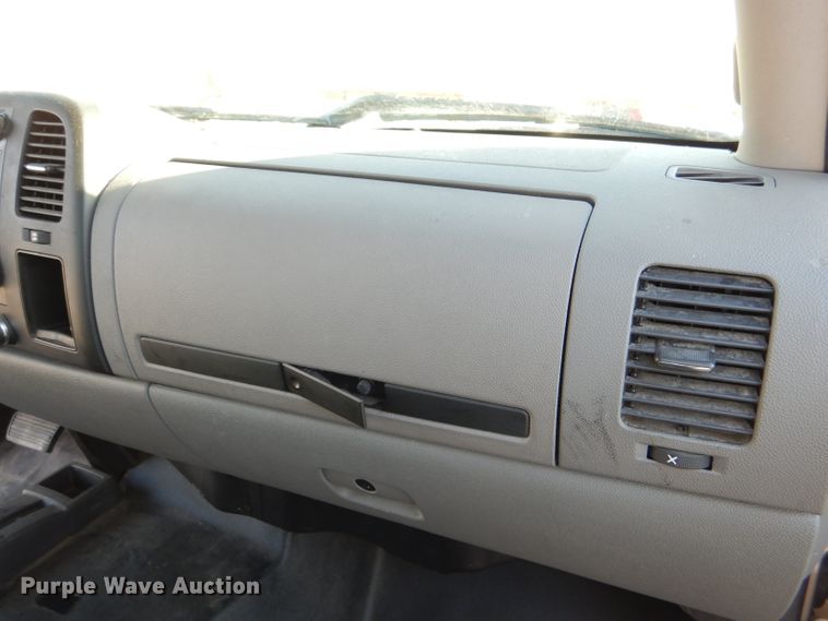 image for item DI2598 2013 Chevrolet Silverado 1500 Ext. Cab pickup truck