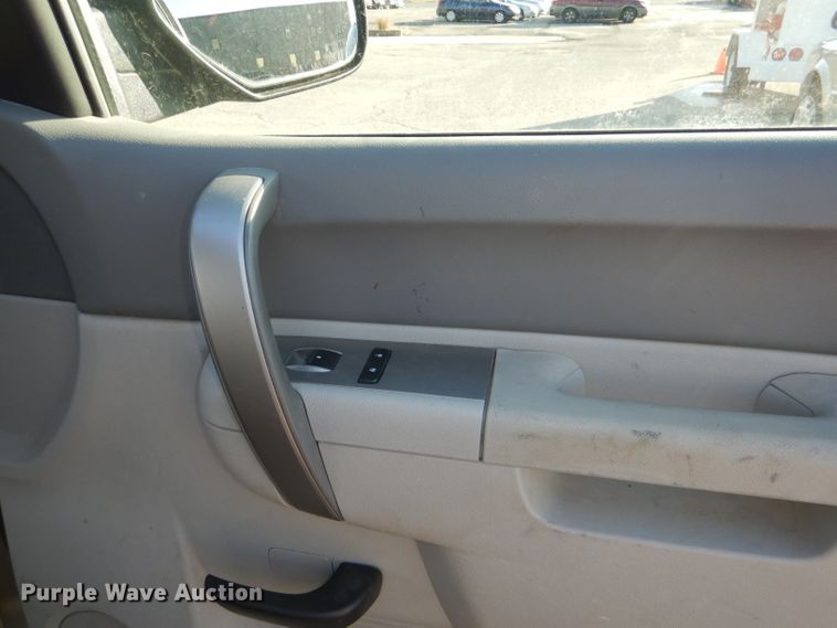 image for item DI2598 2013 Chevrolet Silverado 1500 Ext. Cab pickup truck