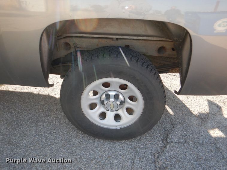 image for item DI2598 2013 Chevrolet Silverado 1500 Ext. Cab pickup truck