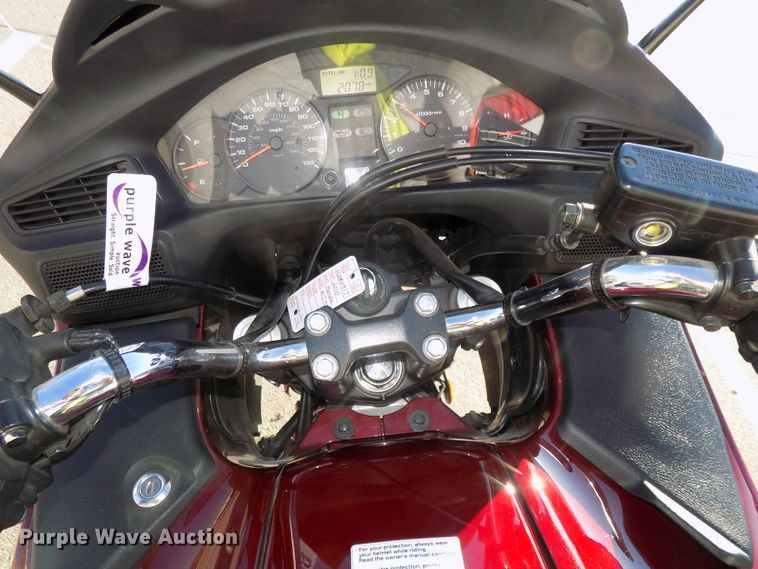 image for item DO9416 2010 Honda NT700V motorcycle