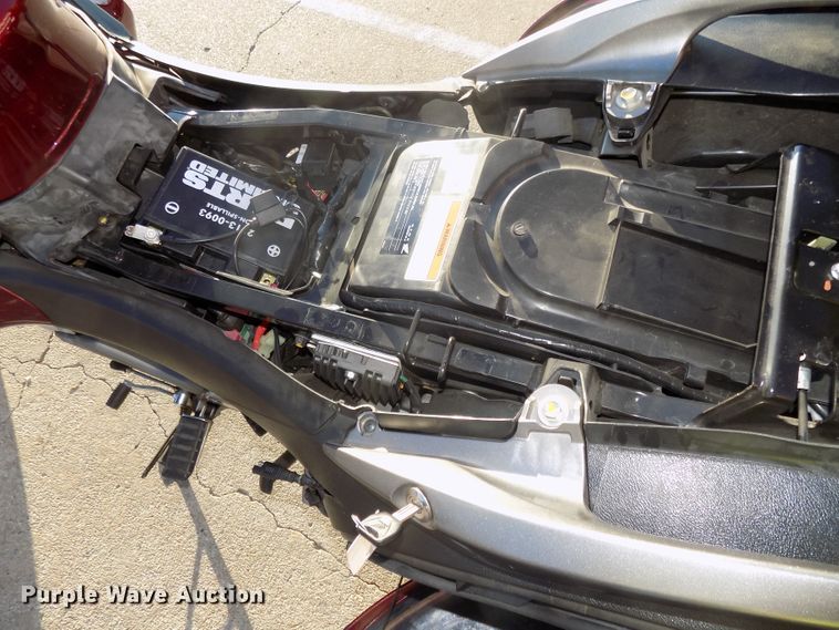 image for item DO9416 2010 Honda NT700V motorcycle