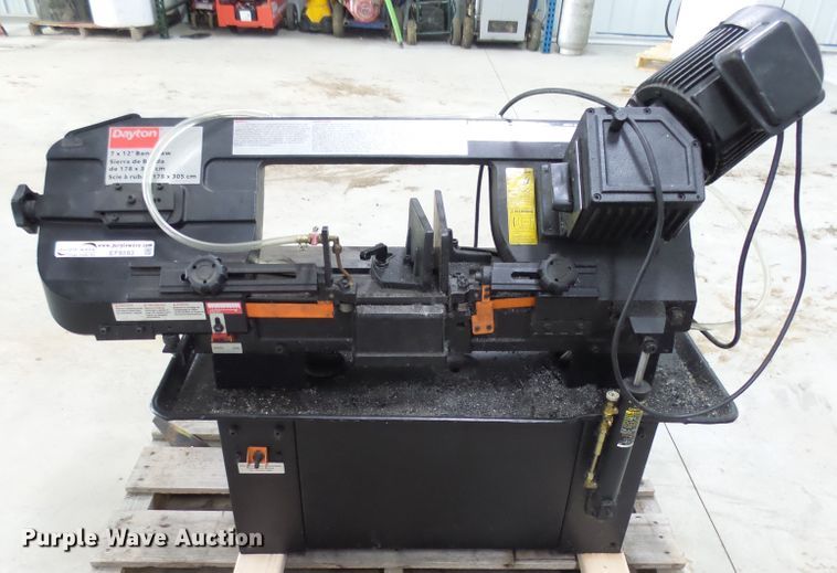 image for item EF9593 Dayton 4YG30A bandsaw