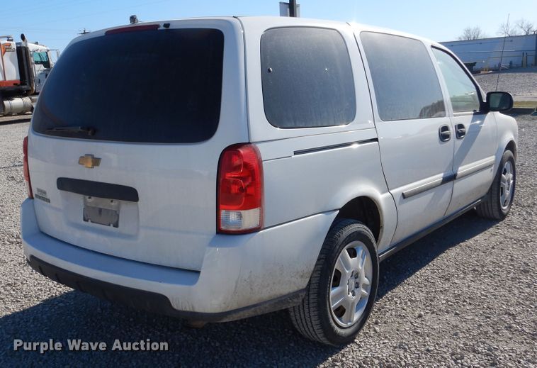 image for item EK9070 2008 Chevrolet Uplander van