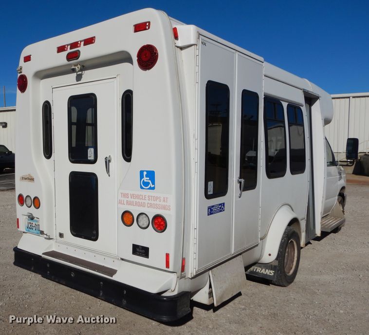image for item EK9130 2011 Ford E350 Super Duty Star Tran shuttle bus