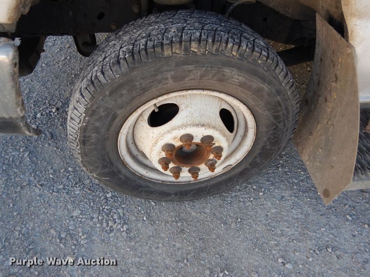 image for item EK9130 2011 Ford E350 Super Duty Star Tran shuttle bus