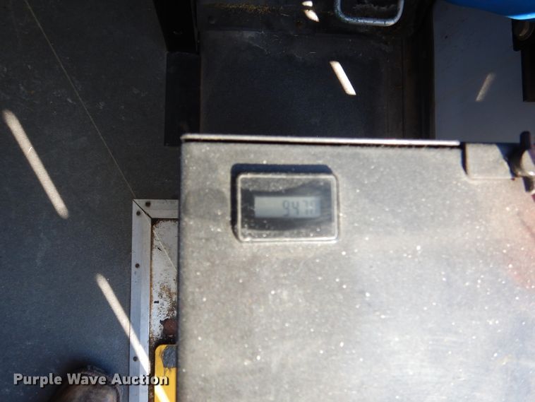 image for item EK9130 2011 Ford E350 Super Duty Star Tran shuttle bus