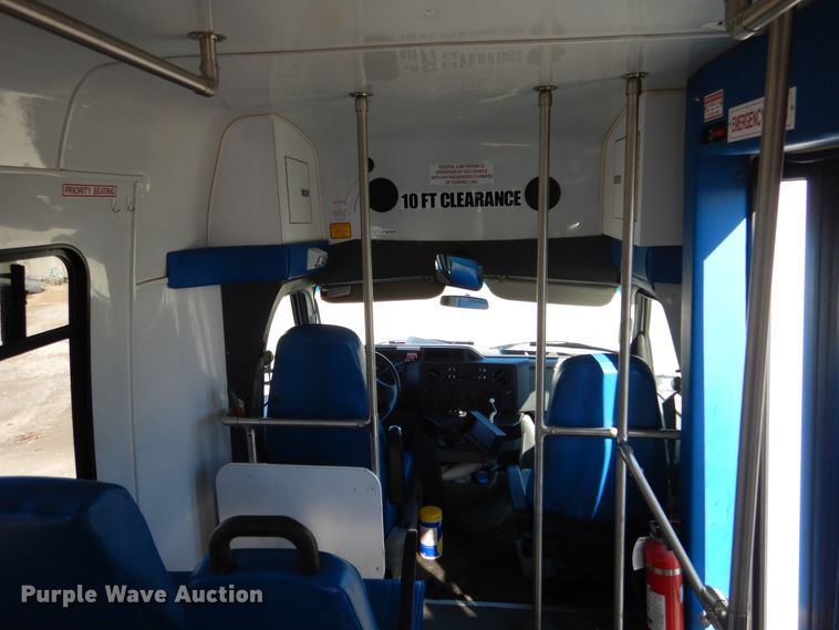 image for item EK9130 2011 Ford E350 Super Duty Star Tran shuttle bus