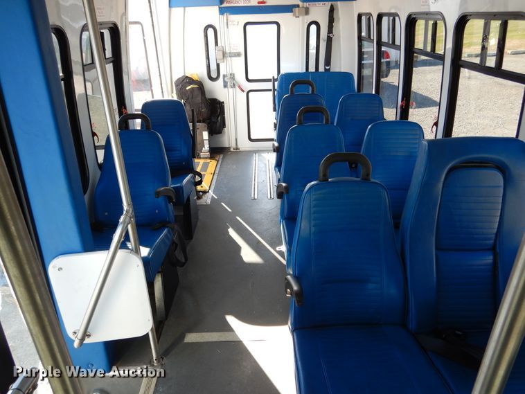 image for item EK9130 2011 Ford E350 Super Duty Star Tran shuttle bus