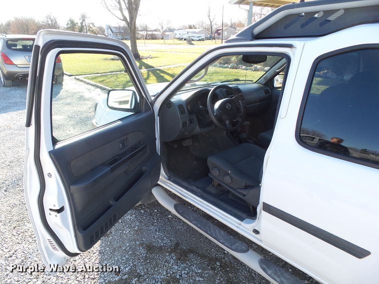 image for item EM9860 2004 Nissan Xterra SE SUV