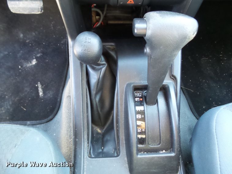 image for item EM9860 2004 Nissan Xterra SE SUV