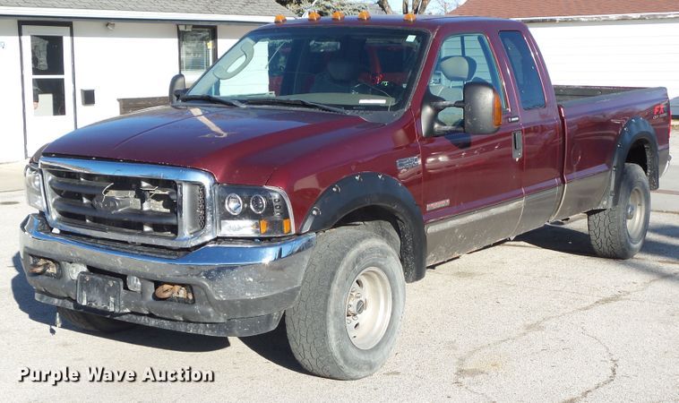 image for item EM9862 2004 Ford F250 Super Duty SuperCab pickup truck