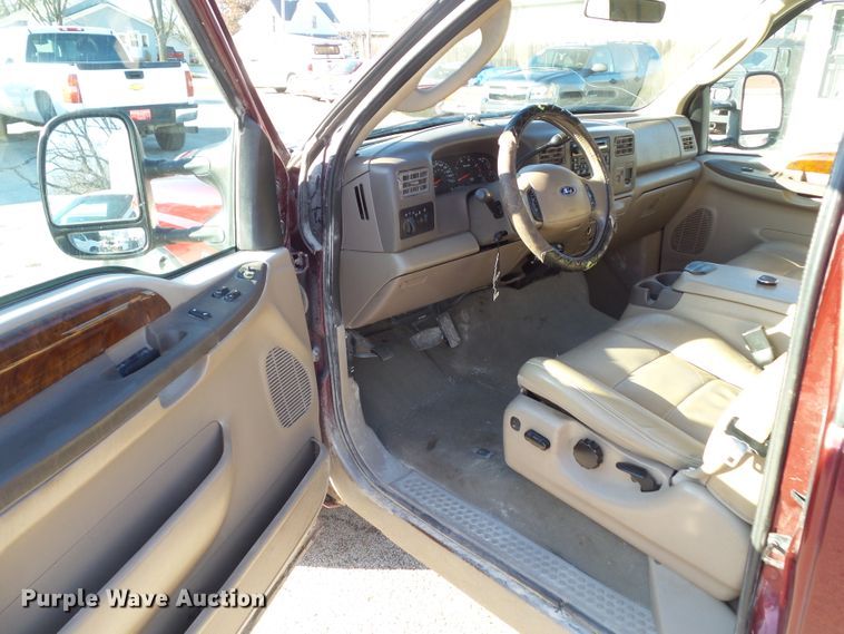 image for item EM9862 2004 Ford F250 Super Duty SuperCab pickup truck