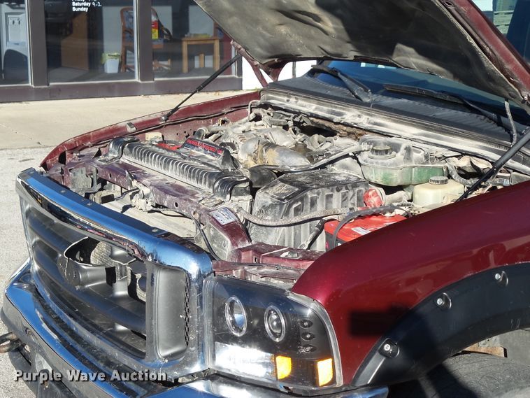 image for item EM9862 2004 Ford F250 Super Duty SuperCab pickup truck