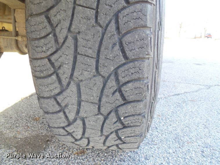 image for item EM9862 2004 Ford F250 Super Duty SuperCab pickup truck