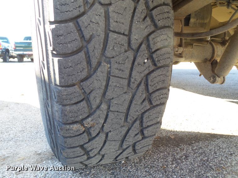 image for item EM9862 2004 Ford F250 Super Duty SuperCab pickup truck