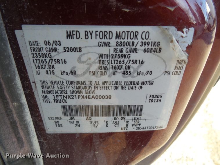 image for item EM9862 2004 Ford F250 Super Duty SuperCab pickup truck