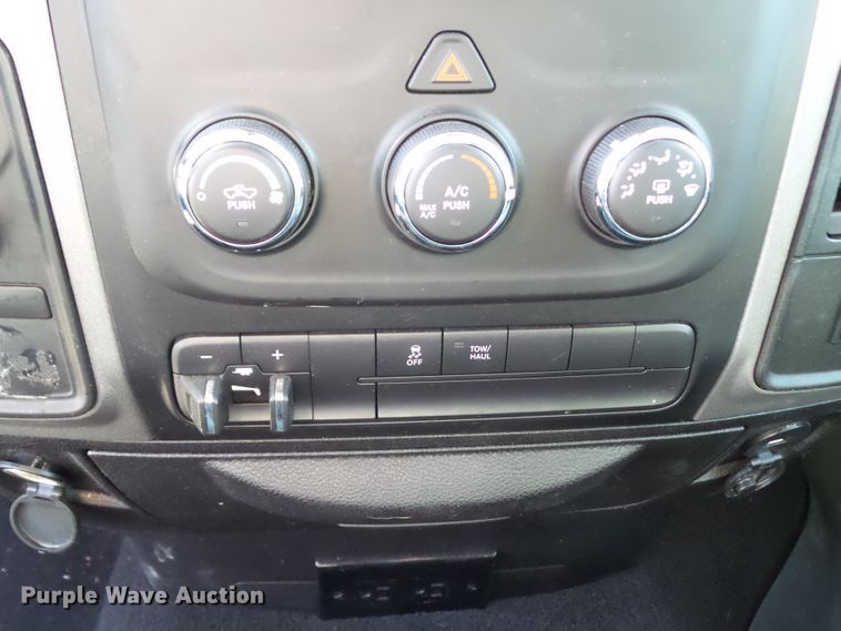 image for item EM9863 2014 Dodge Ram 1500 Quad Cab pickup truck