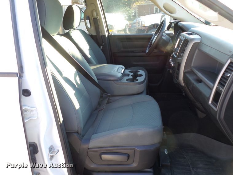 image for item EM9863 2014 Dodge Ram 1500 Quad Cab pickup truck