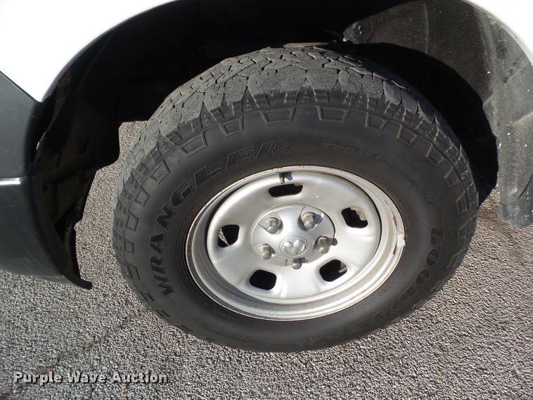 image for item EM9863 2014 Dodge Ram 1500 Quad Cab pickup truck