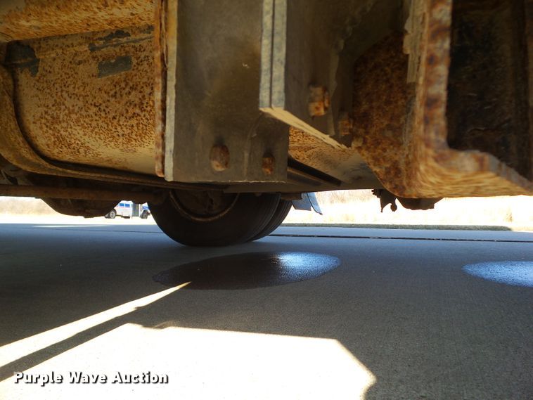 image for item EM9867 2006 Ford Econoline E450 Supreme BSSN22 shuttle bus