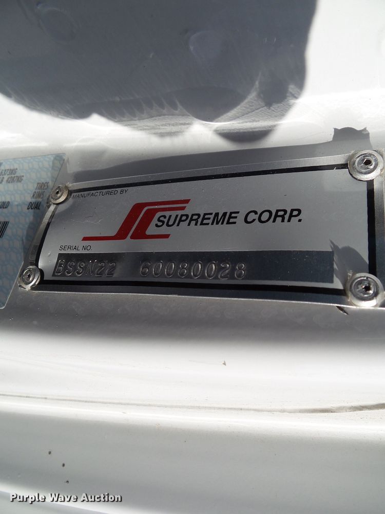 image for item EM9867 2006 Ford Econoline E450 Supreme BSSN22 shuttle bus