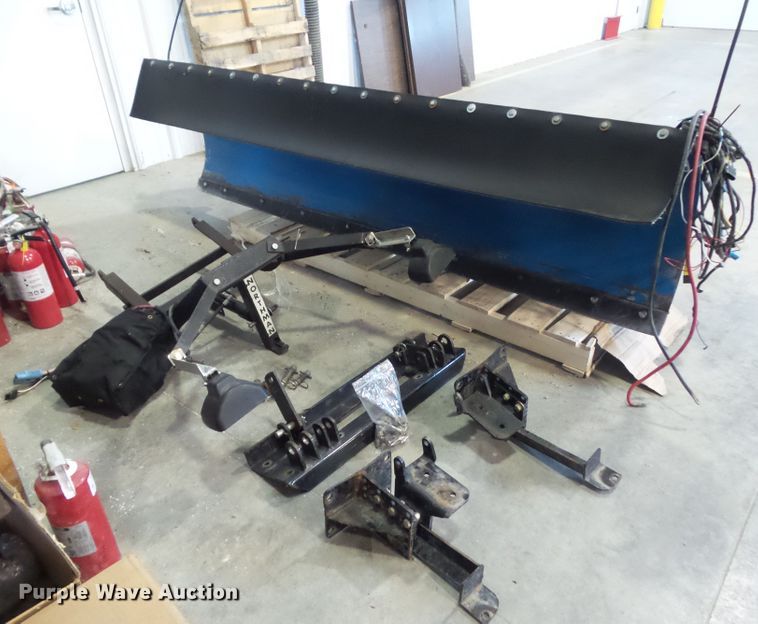 image for item EM9868 2005 Northman 2300A snow plow