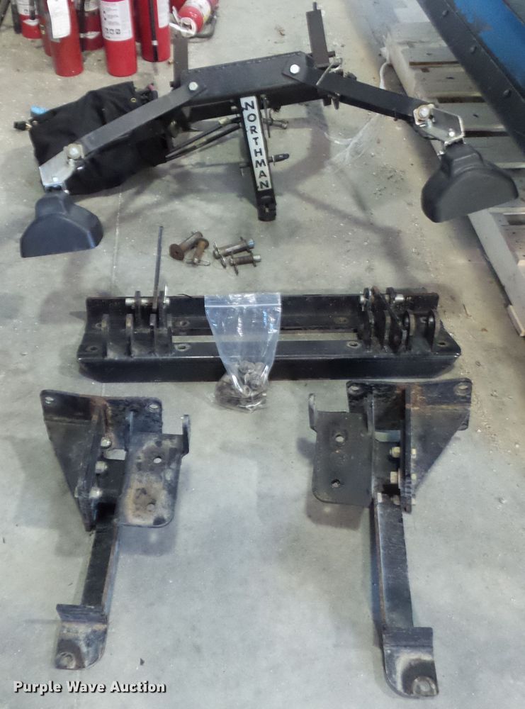 image for item EM9868 2005 Northman 2300A snow plow