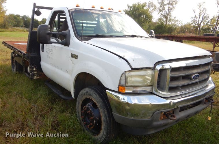 image for item EY9327 2002 Ford F450 Super Duty flatbed truck