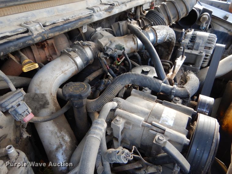 image for item EY9327 2002 Ford F450 Super Duty flatbed truck