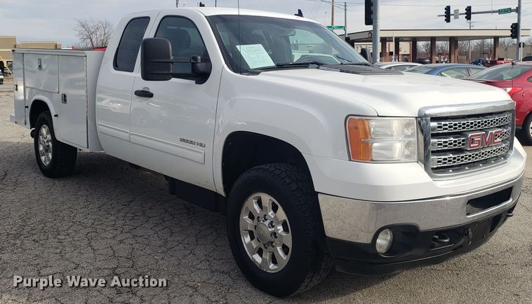 image for item EZ9034 2012 GMC Sierra 2500HD Ext. Cab utility bed pickup truck