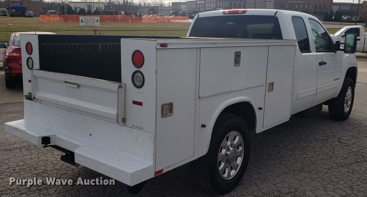 image for item EZ9034 2012 GMC Sierra 2500HD Ext. Cab utility bed pickup truck