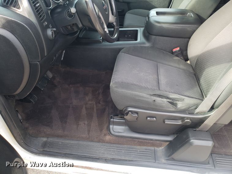 image for item EZ9034 2012 GMC Sierra 2500HD Ext. Cab utility bed pickup truck