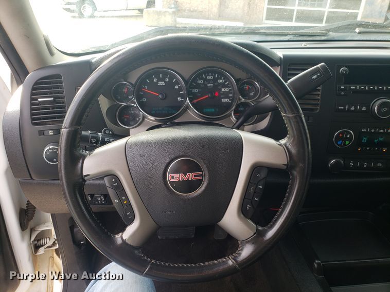 image for item EZ9034 2012 GMC Sierra 2500HD Ext. Cab utility bed pickup truck