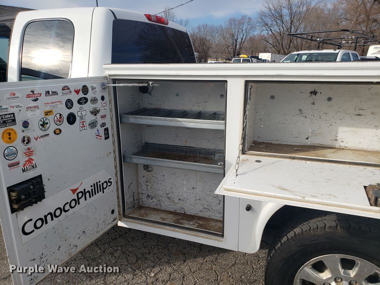 image for item EZ9034 2012 GMC Sierra 2500HD Ext. Cab utility bed pickup truck