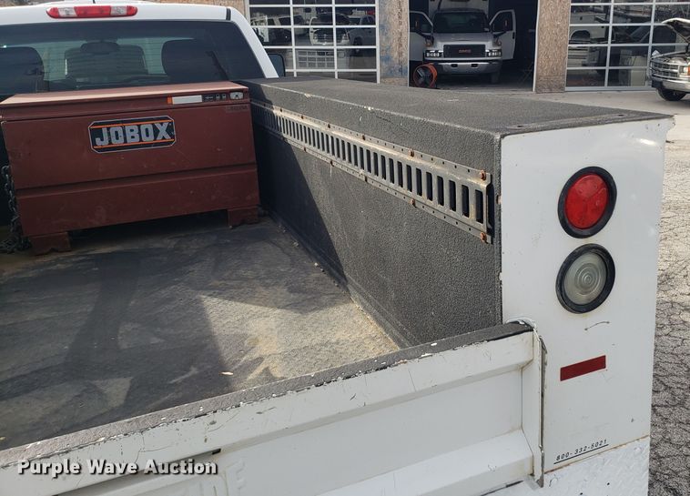 image for item EZ9034 2012 GMC Sierra 2500HD Ext. Cab utility bed pickup truck