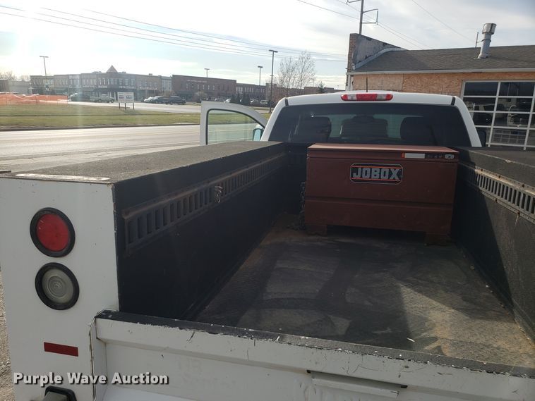 image for item EZ9034 2012 GMC Sierra 2500HD Ext. Cab utility bed pickup truck