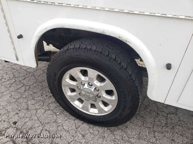 image for item EZ9034 2012 GMC Sierra 2500HD Ext. Cab utility bed pickup truck