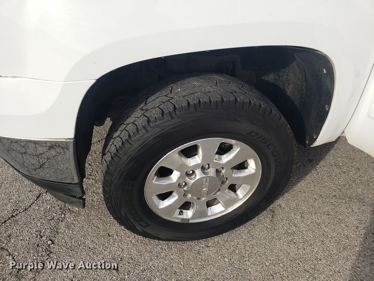 image for item EZ9034 2012 GMC Sierra 2500HD Ext. Cab utility bed pickup truck