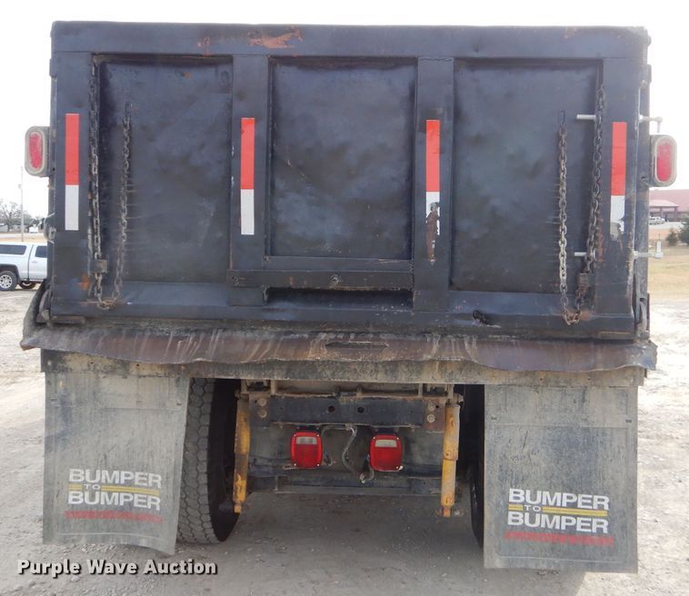 image for item FA9963 2000 International 9200i dump truck