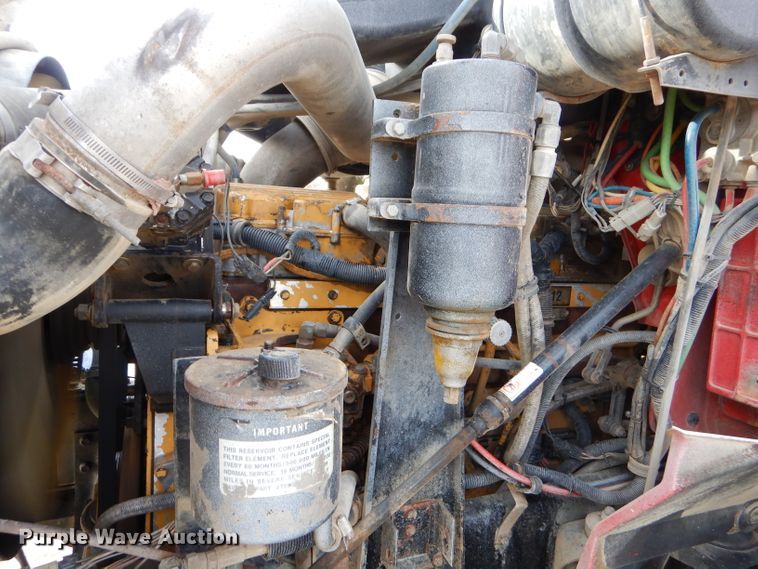 image for item FA9963 2000 International 9200i dump truck