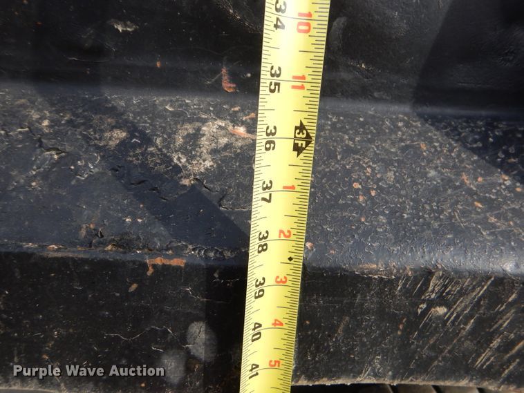 image for item FA9963 2000 International 9200i dump truck