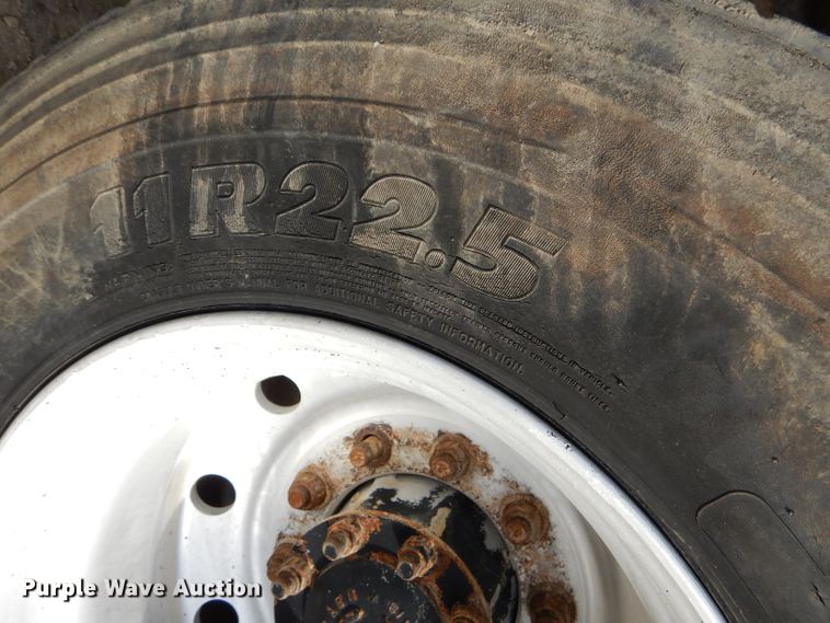 image for item FA9963 2000 International 9200i dump truck