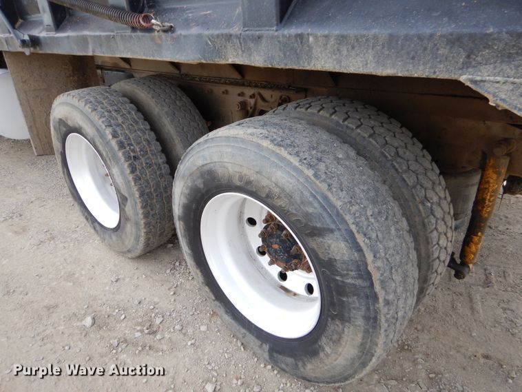 image for item FA9963 2000 International 9200i dump truck