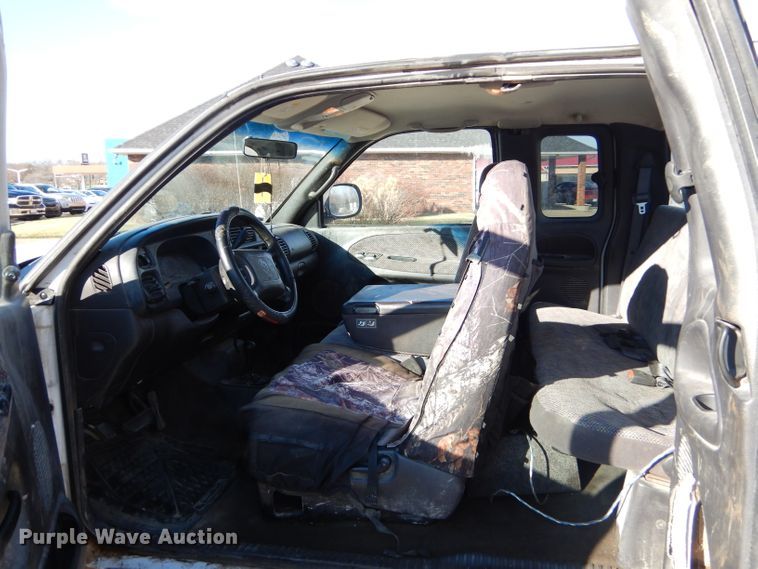 image for item FA9964 2001 Dodge Ram 1500 SLT Quad Cab pickup truck