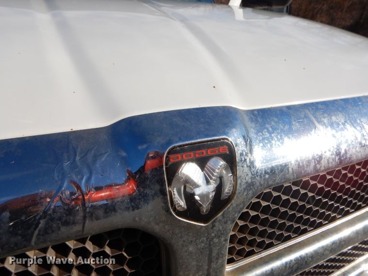 image for item FA9964 2001 Dodge Ram 1500 SLT Quad Cab pickup truck