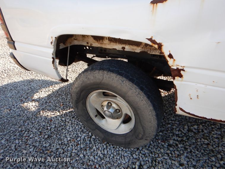 image for item FA9964 2001 Dodge Ram 1500 SLT Quad Cab pickup truck