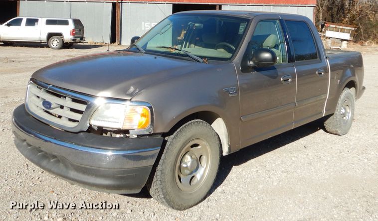 image for item FA9997 2003 Ford F150 XLT SuperCrew pickup truck