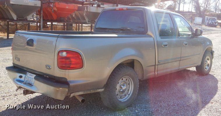 image for item FA9997 2003 Ford F150 XLT SuperCrew pickup truck